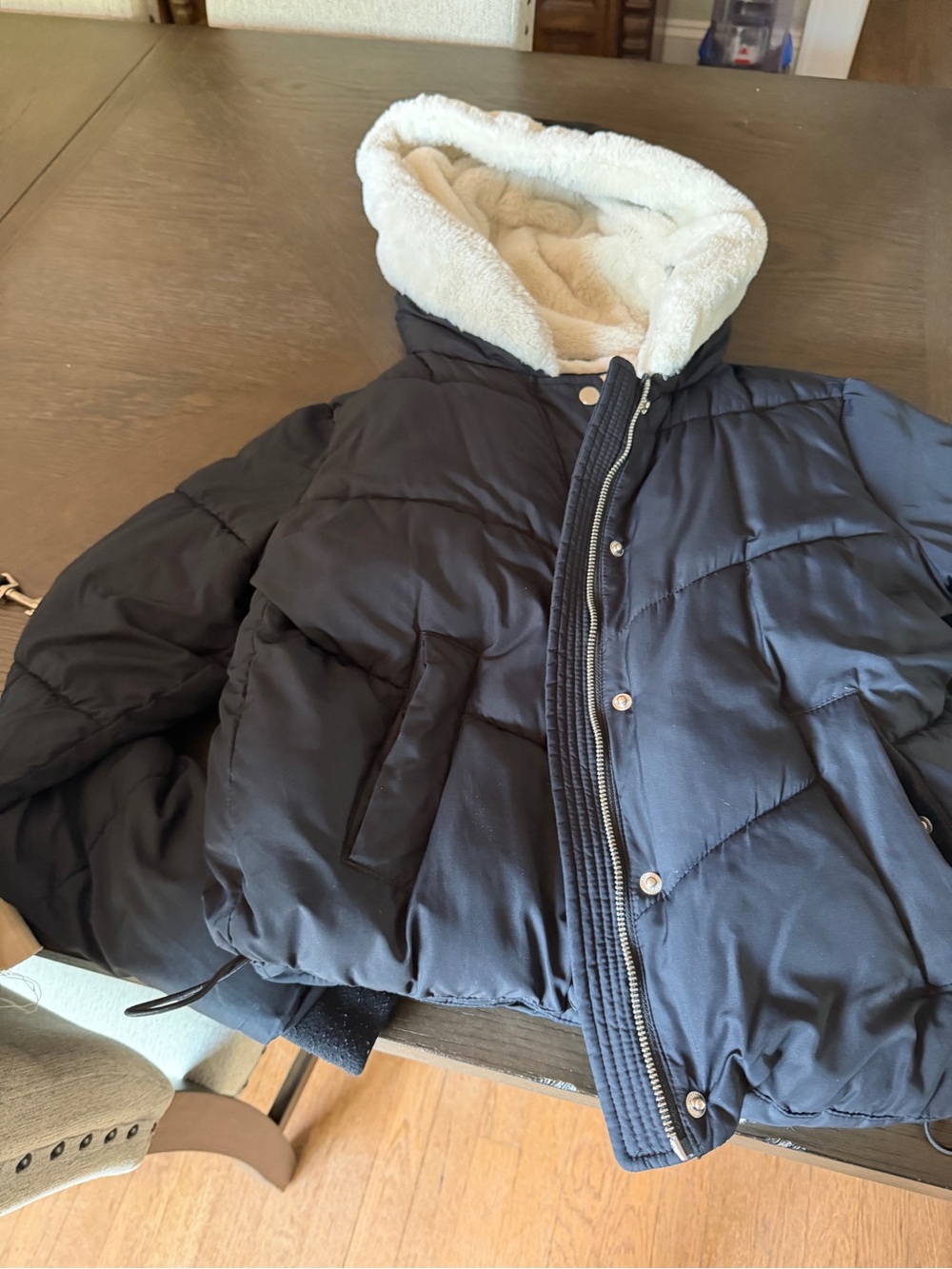 Hollister Black Puffer Jacket with Cream Sherpa Hood Lining